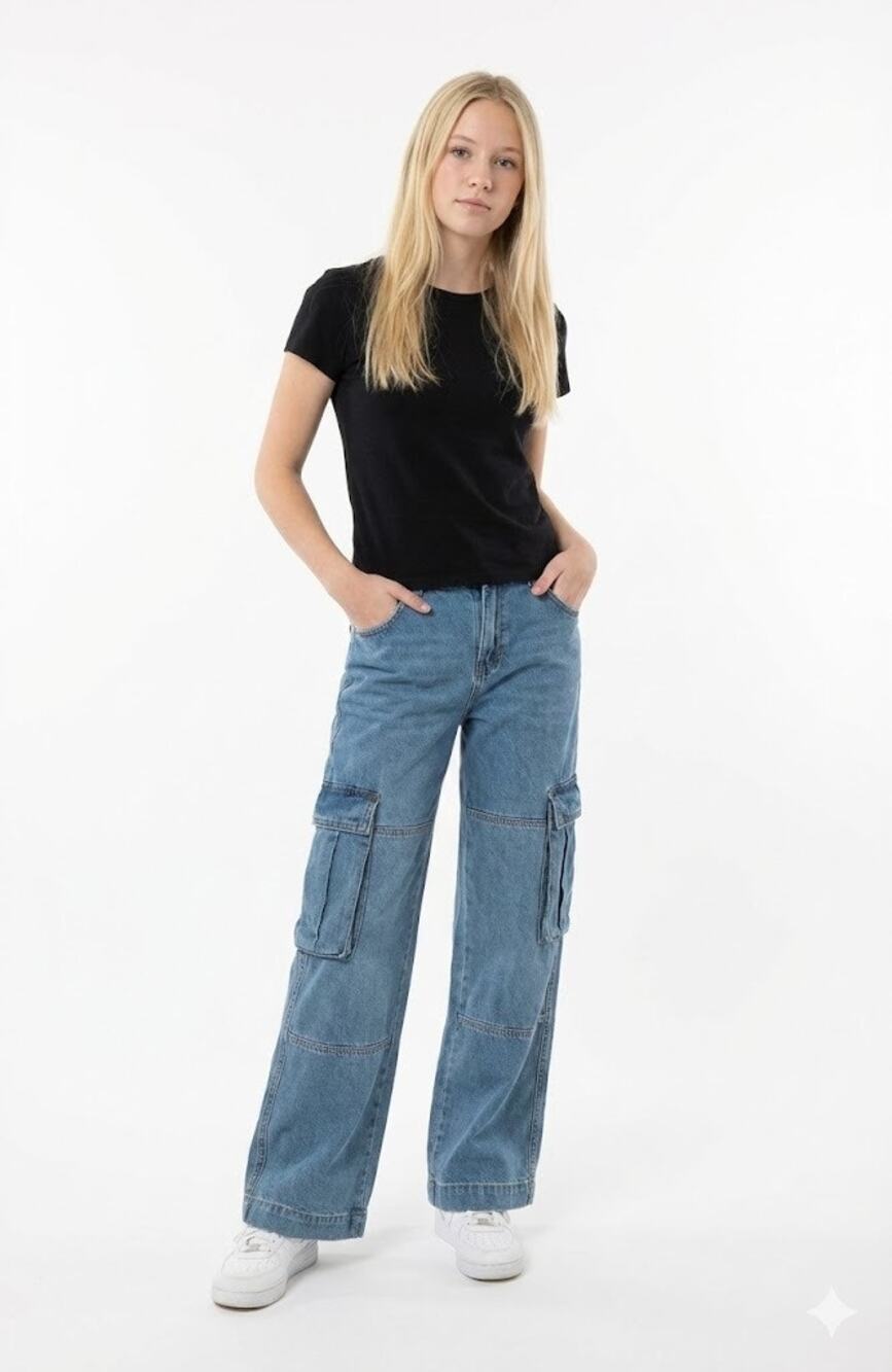 Jeans Women's 26W 28L Wide Leg Cargo High Rise Light Wash Fair Trade Wild Fable